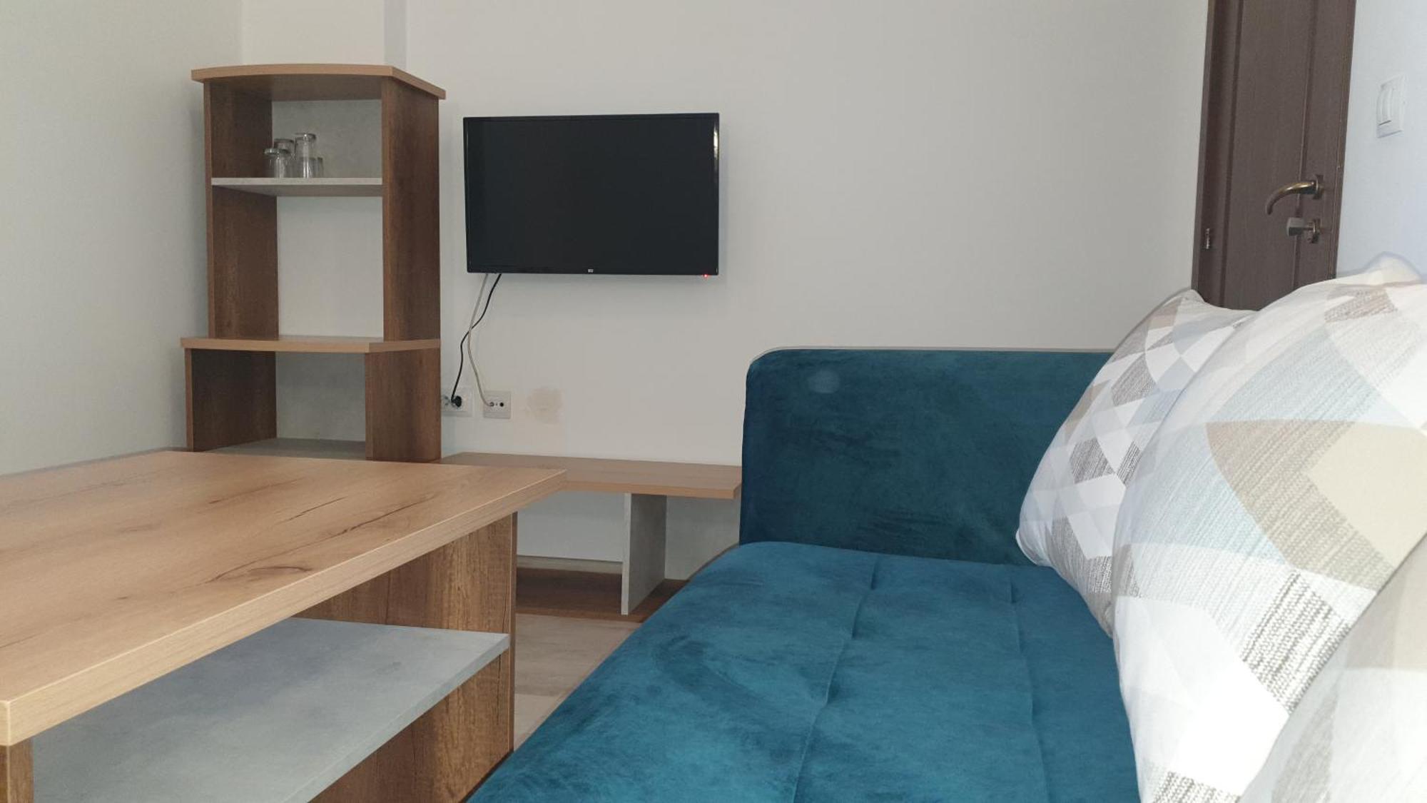Priyateli - Friends Hotel Veliko Tŭrnovo Room photo