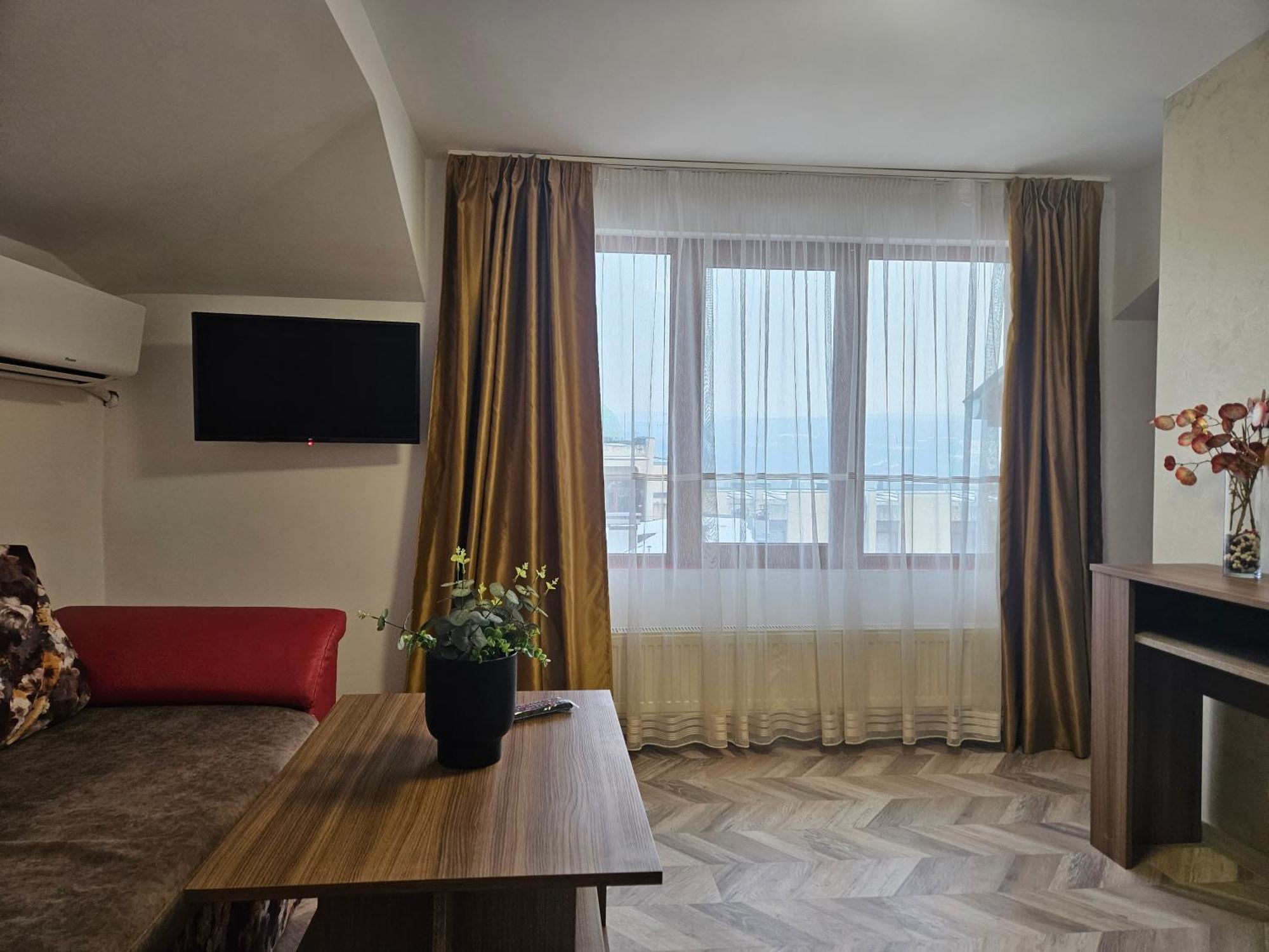 Priyateli - Friends Hotel Veliko Tŭrnovo Room photo
